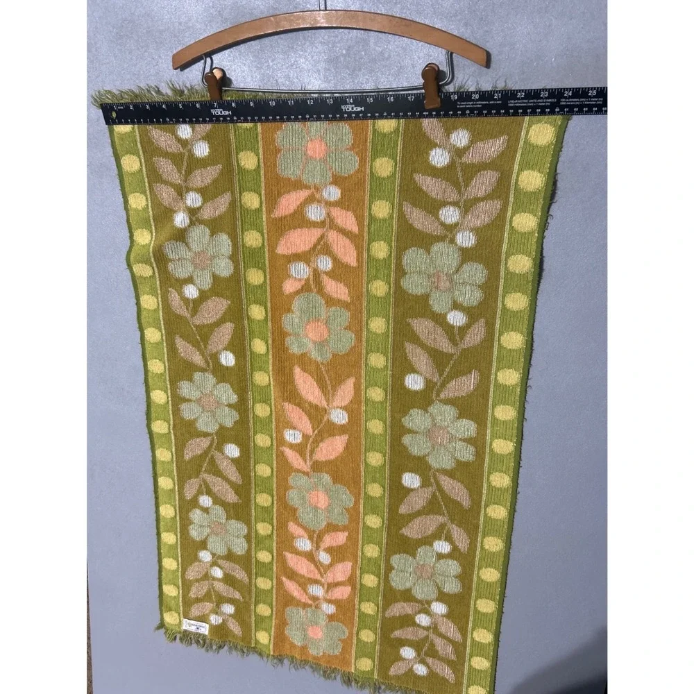 Vintage Cannon Royal Family Bath Towels Set 2 Green Gold Floral 70s Fringed MCM